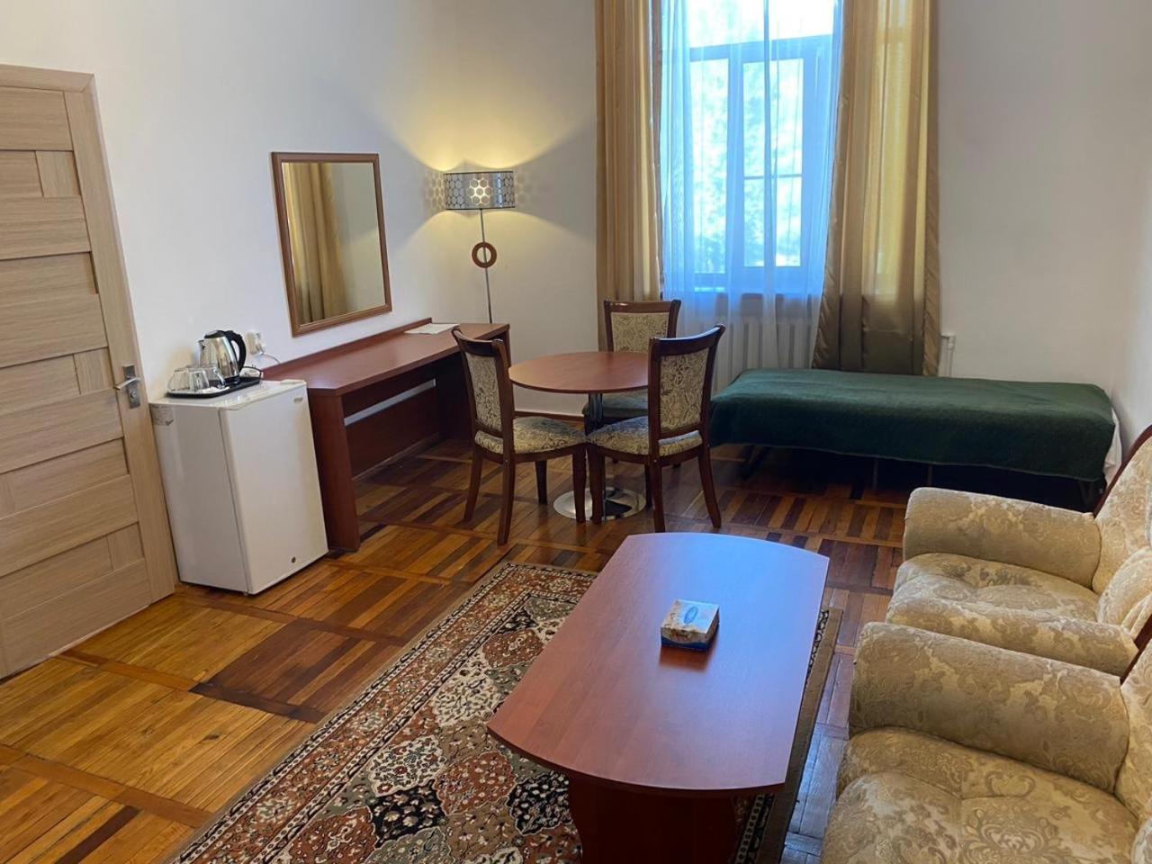 Diligence Hotel & Restaurant Dilijan Ngoại thất bức ảnh