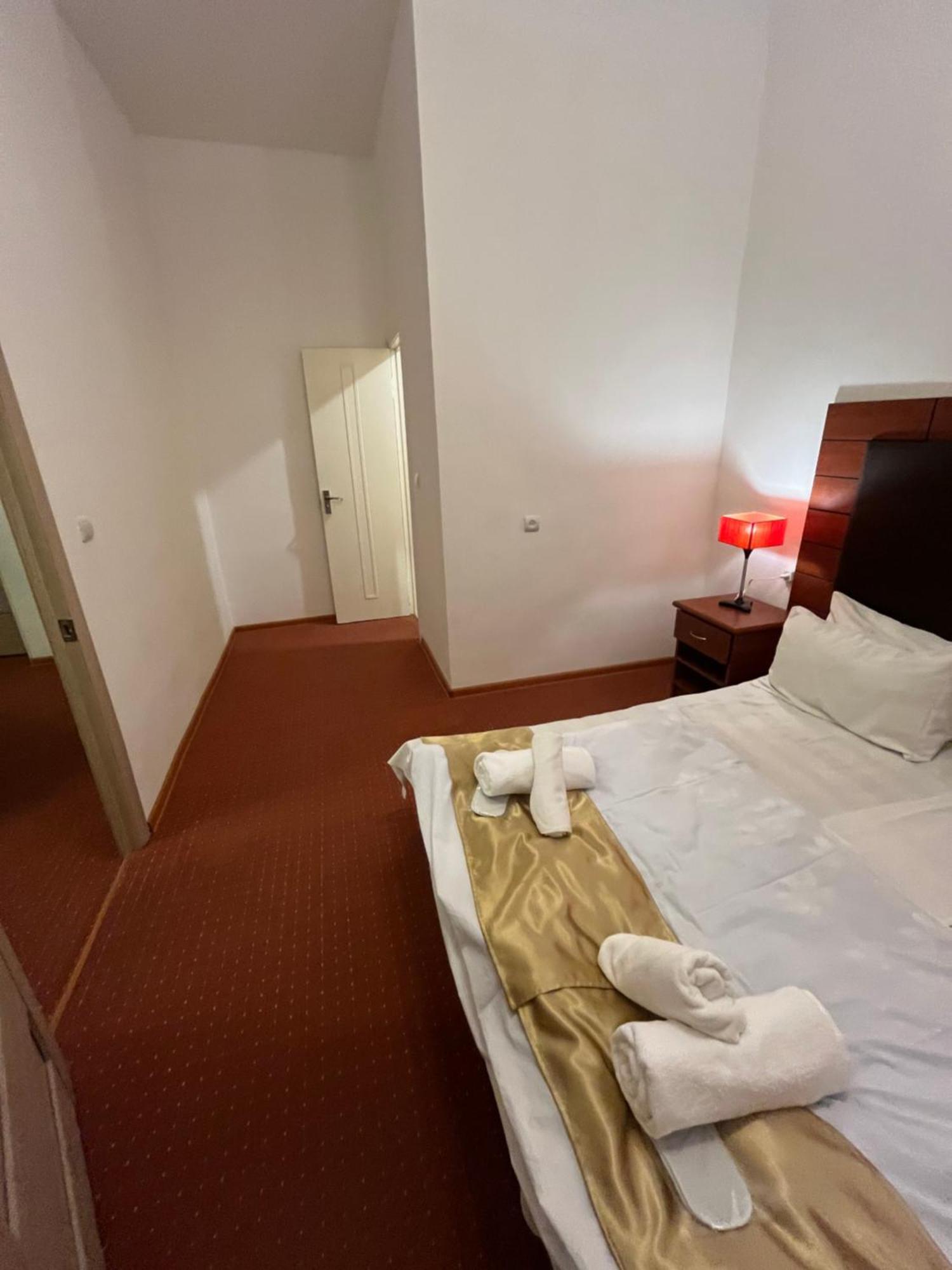 Diligence Hotel & Restaurant Dilijan Ngoại thất bức ảnh